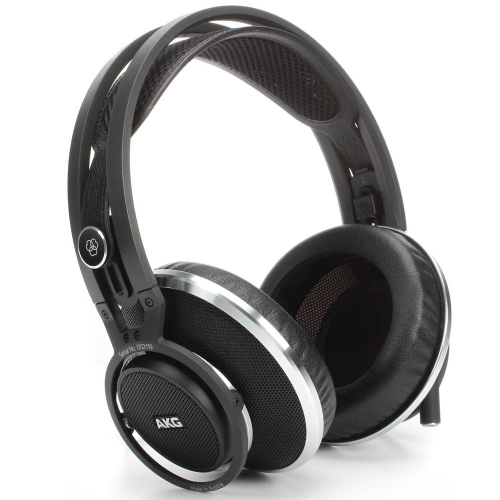 AKG K812 Pro Auriculares de estudio con cable sobre la oreja negros