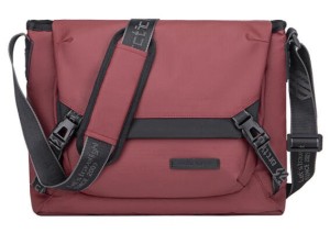 ARCTIC HUNTER τσάντα ώμου K00528 με θήκη tablet, 10L, κόκκινη