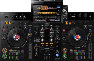 Pioneer DJ-Controller XDJ-RX3 in schwarzer Farbe