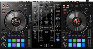 Pioneer DJ-Controller DDJ-800 in schwarzer Farbe