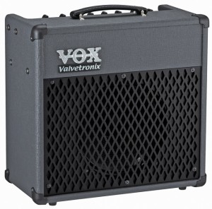 VOX AD15VT-XL GITARRENVERSTÄRKER 15W VALVETRO