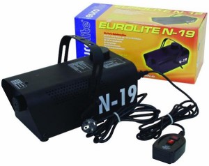 MAQUINA DE HUMO 700W CON MANDO - N-19 NEGRO