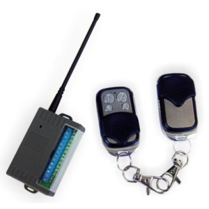 OEM SW-086 Mando a distancia 12 / 24VDC 4 canales 433 MHz con 2 mandos a distancia.