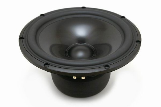 ScanSpeak 26W / 8867T00 87 db 170 vatios 8 Ω REVELADOR DE SUBWOOFER