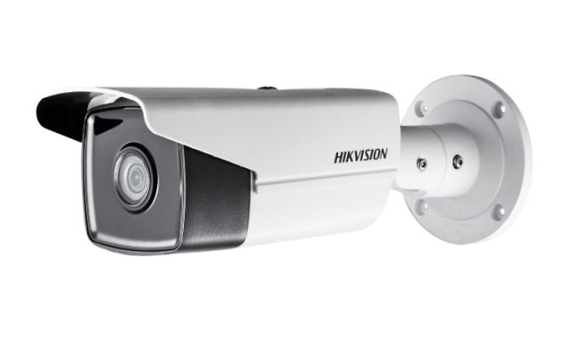 Cámara web Hikvision DS-2CD2T23G0-I5 2MP Lente de 2.8 mm