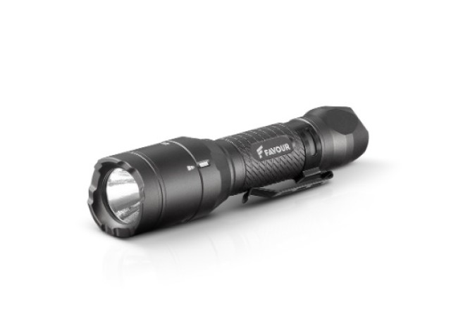 FAVOR TRACER T2717 Lámpara de mano 1000 Lumen, IP68